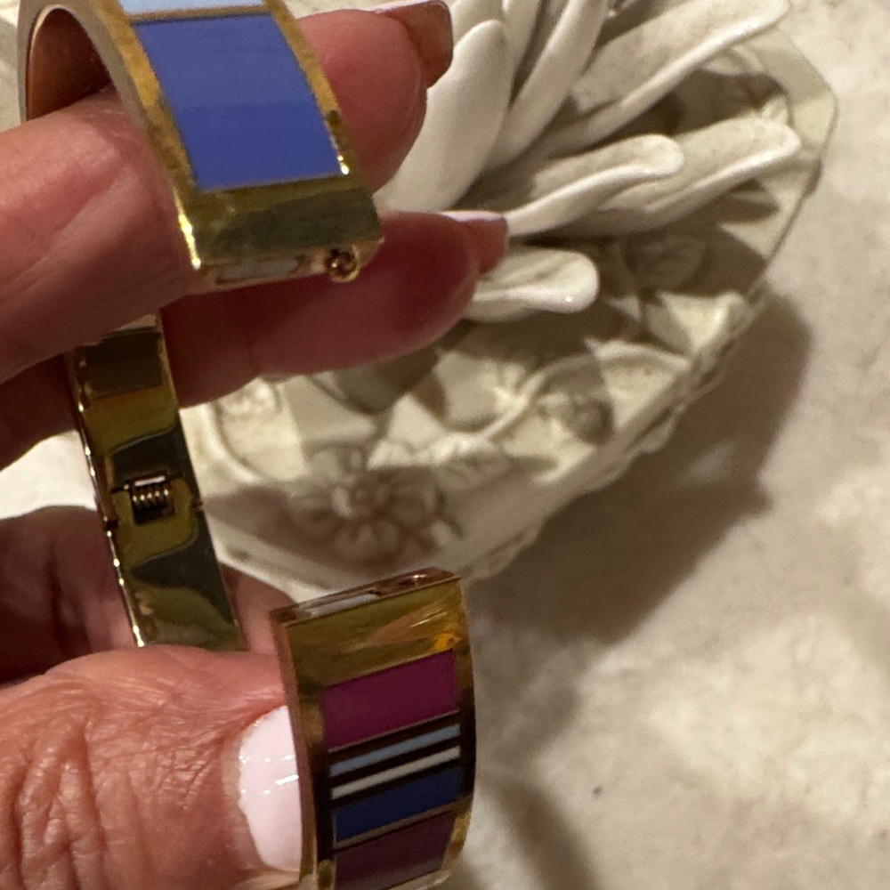 AUTHENTIC Kate Spade Gold Bangle with Blue and Red Accents - Picture 6 of 6
